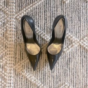 Guess by Marciano black pointy toe heels